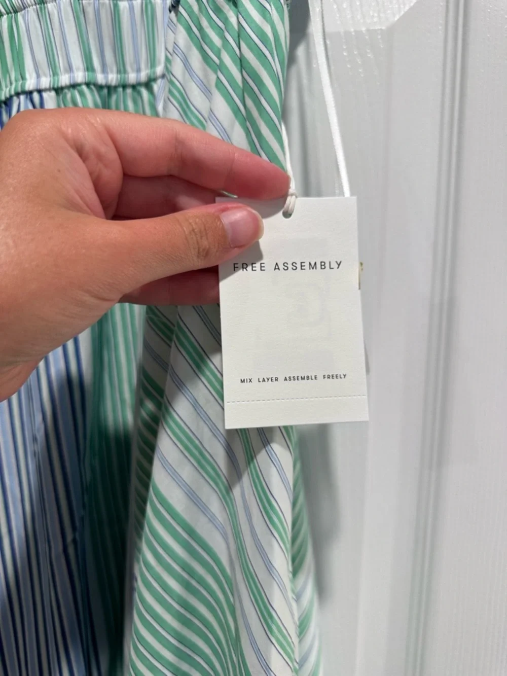 Free Assembly flowing maxi